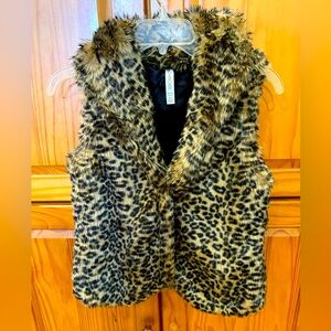Like New!Vintage Rich Soft Leopard Faux Fur Cherokee vest-XL